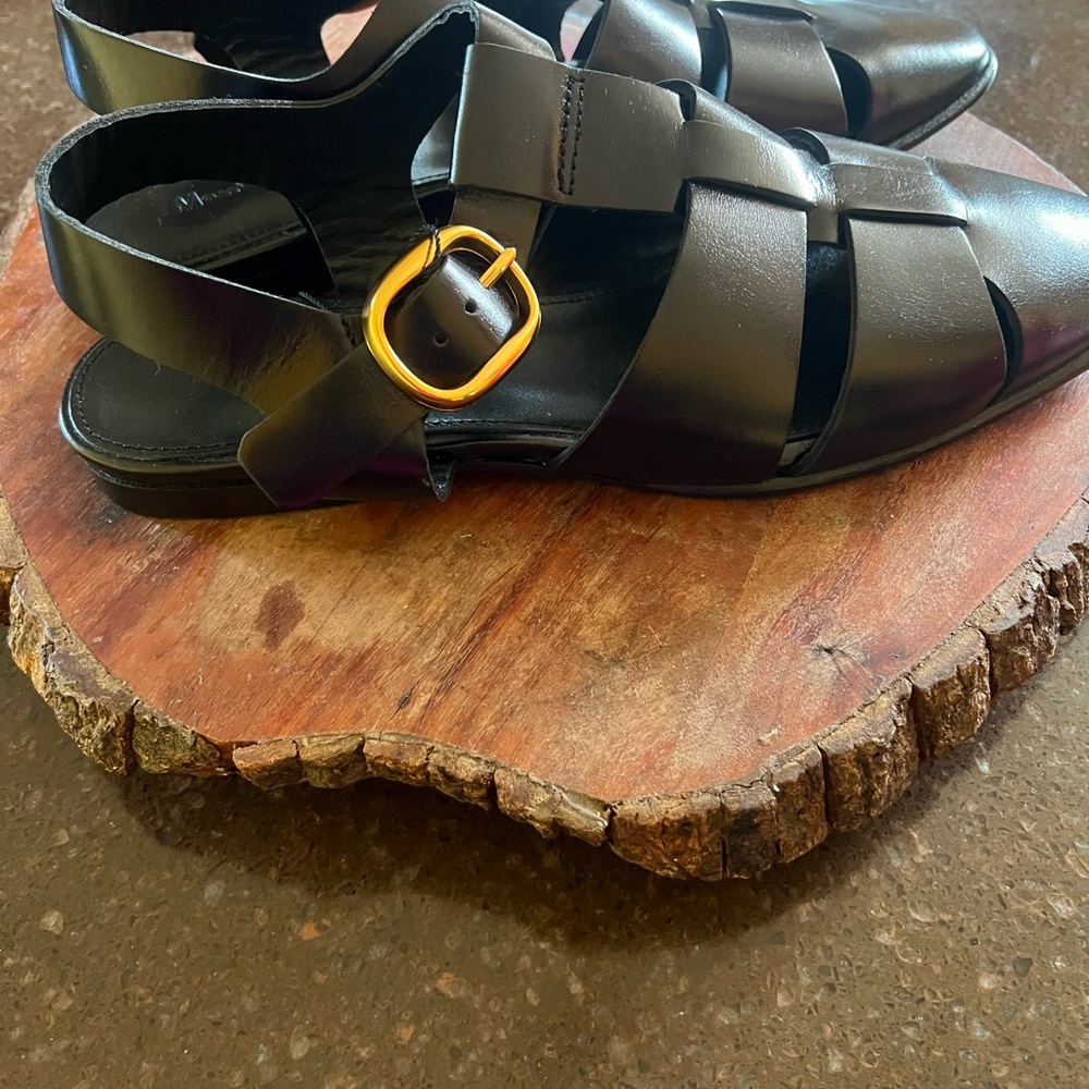 Black Zara sandals